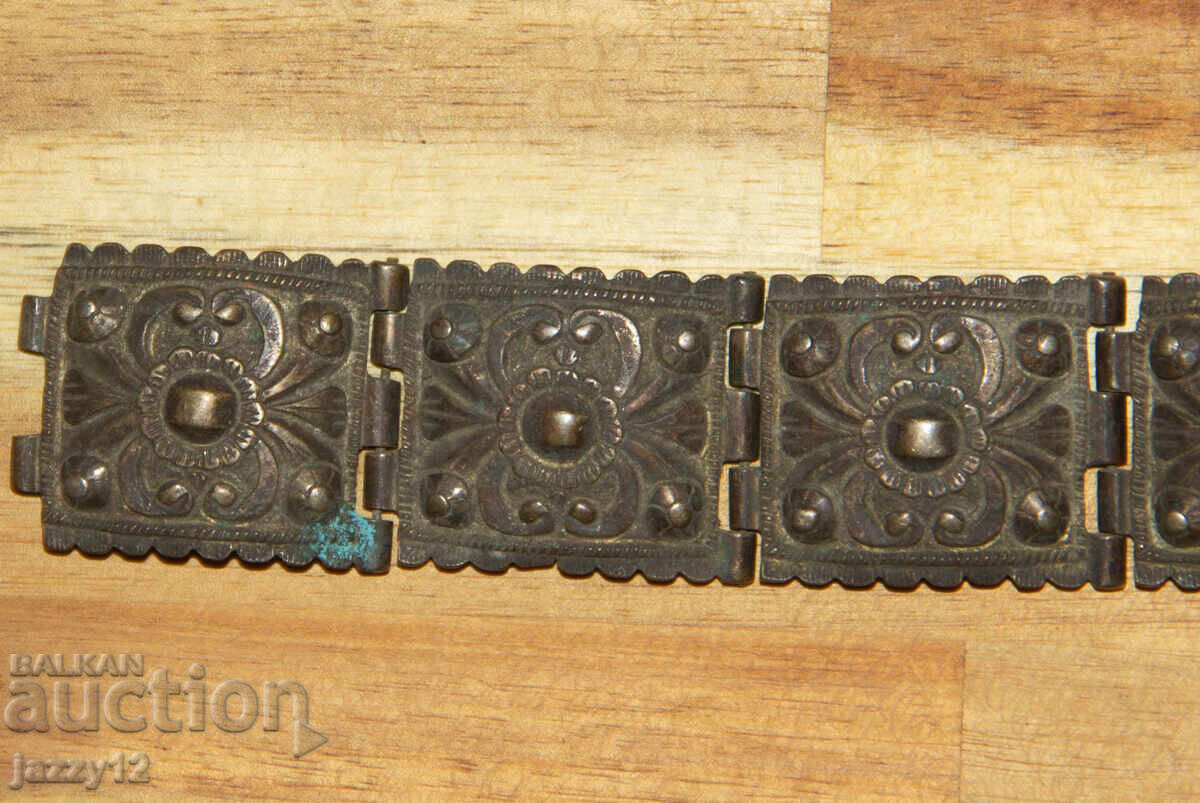 Delivery of Old traditional silver bracelet