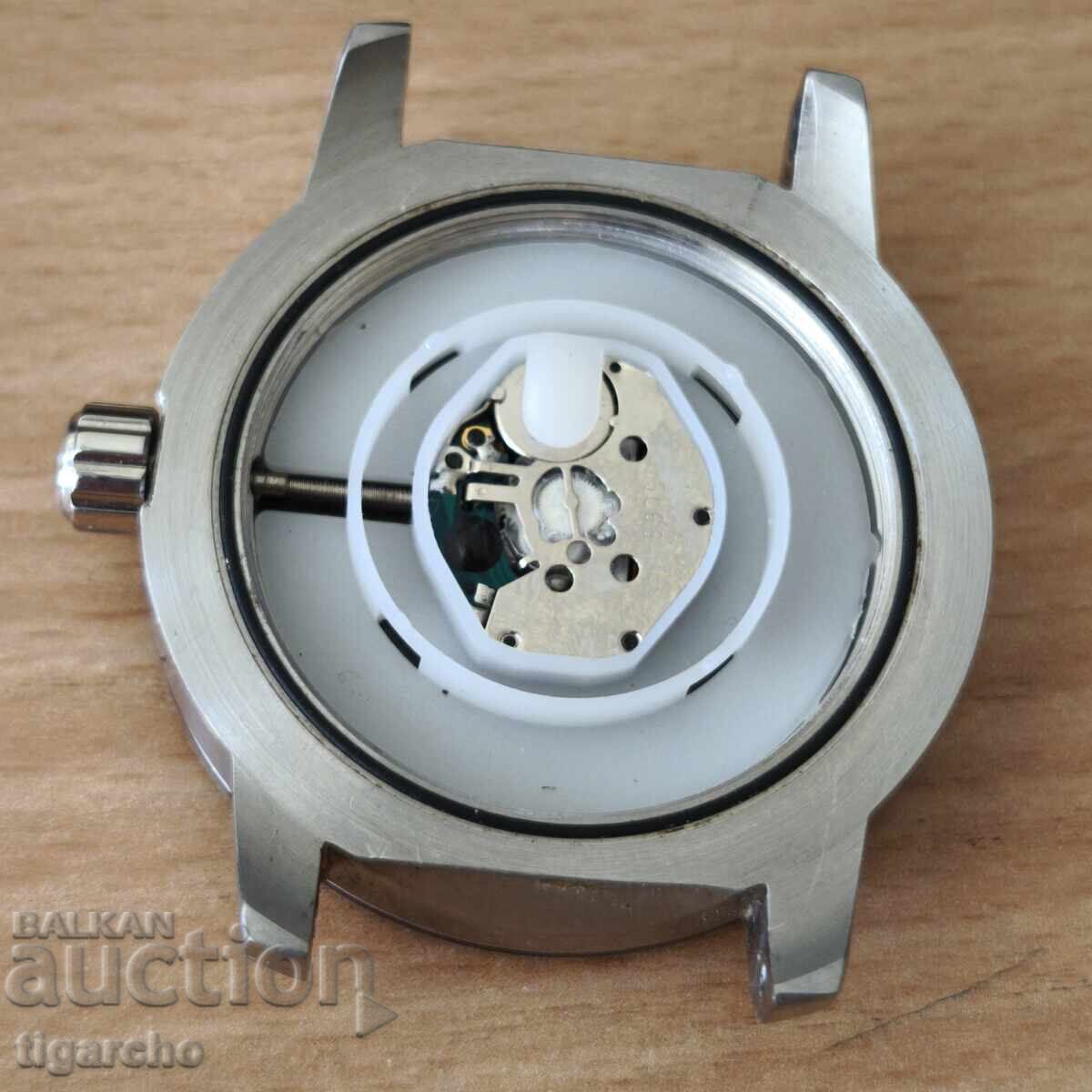 INVISTA Watch - 5 INVISTA Watch - 5