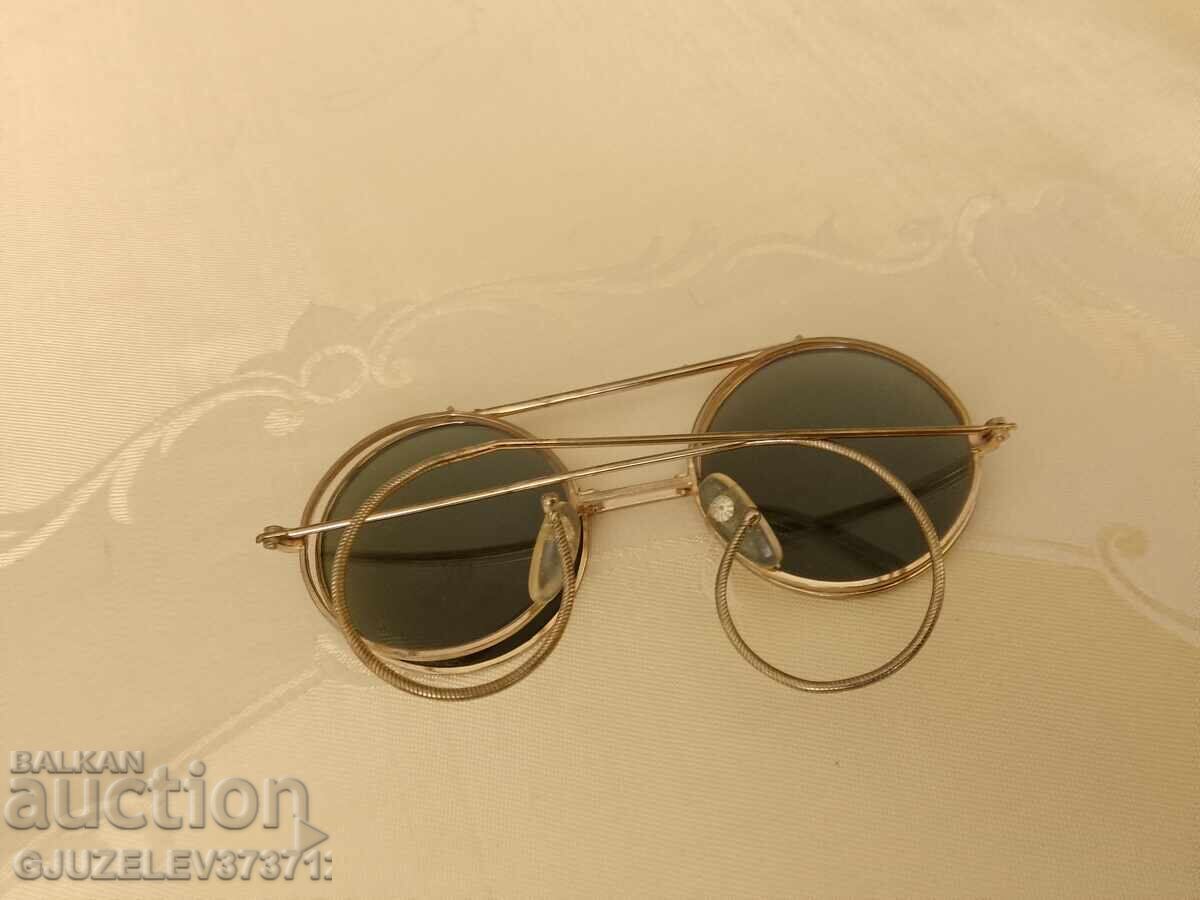 New vintage sunglasses and prescription glasses cover, 60s with price 149.00 BGN | € 76.18 New vintage sunglasses and prescription glasses cover, 60s with price 149.00 BGN | € 76.18