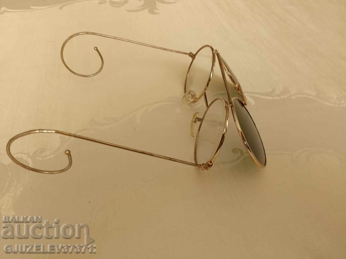 Delivery of New vintage sunglasses and prescription glasses cover, 60s Delivery of New vintage sunglasses and prescription glasses cover, 60s