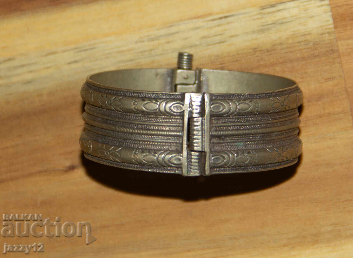 Auction  Old silver traditional bracelet