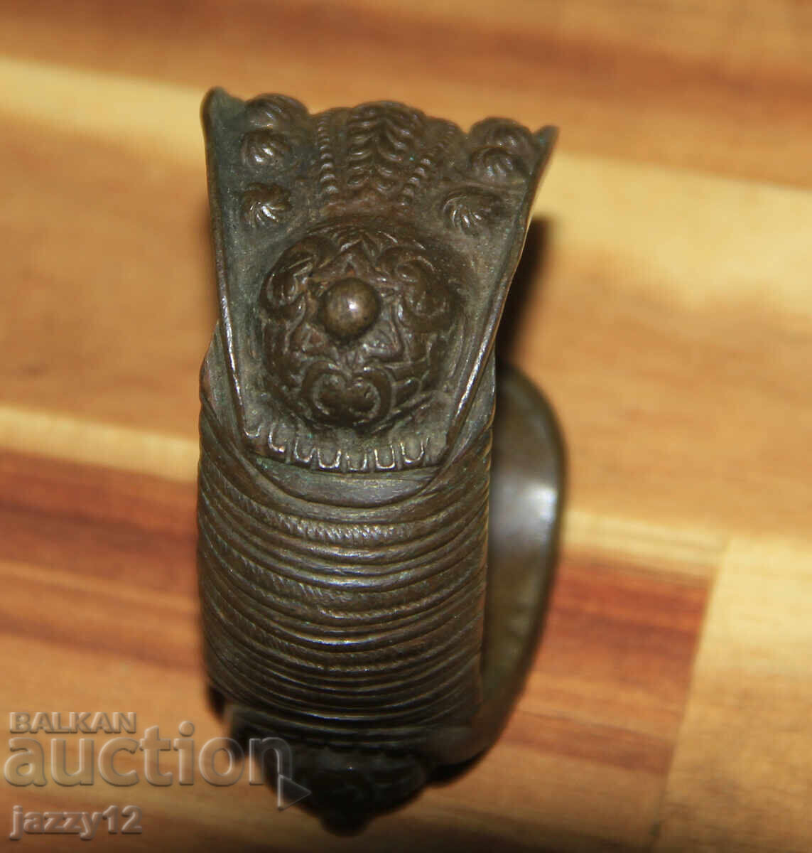 Old bronze slingshot bracelet - 7