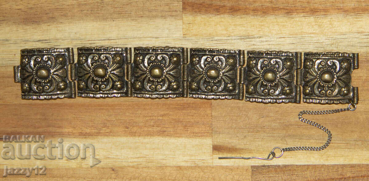 Auction  Old traditional silver bracelet