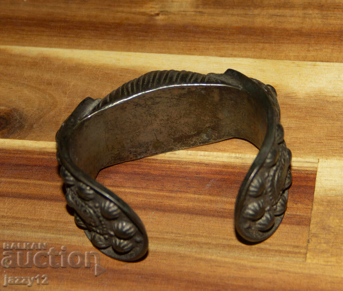 Стара бронзова гривна рогатка с кръст - 5