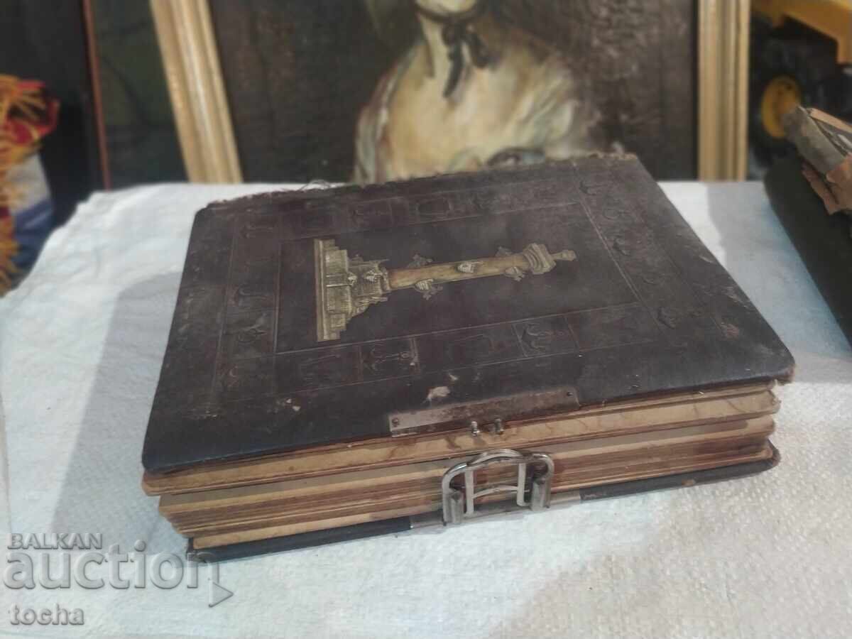 Παλιό άλμπουμ φωτογραφιών, υπέροχο. BZC Παλιό άλμπουμ φωτογραφιών, υπέροχο. BZC