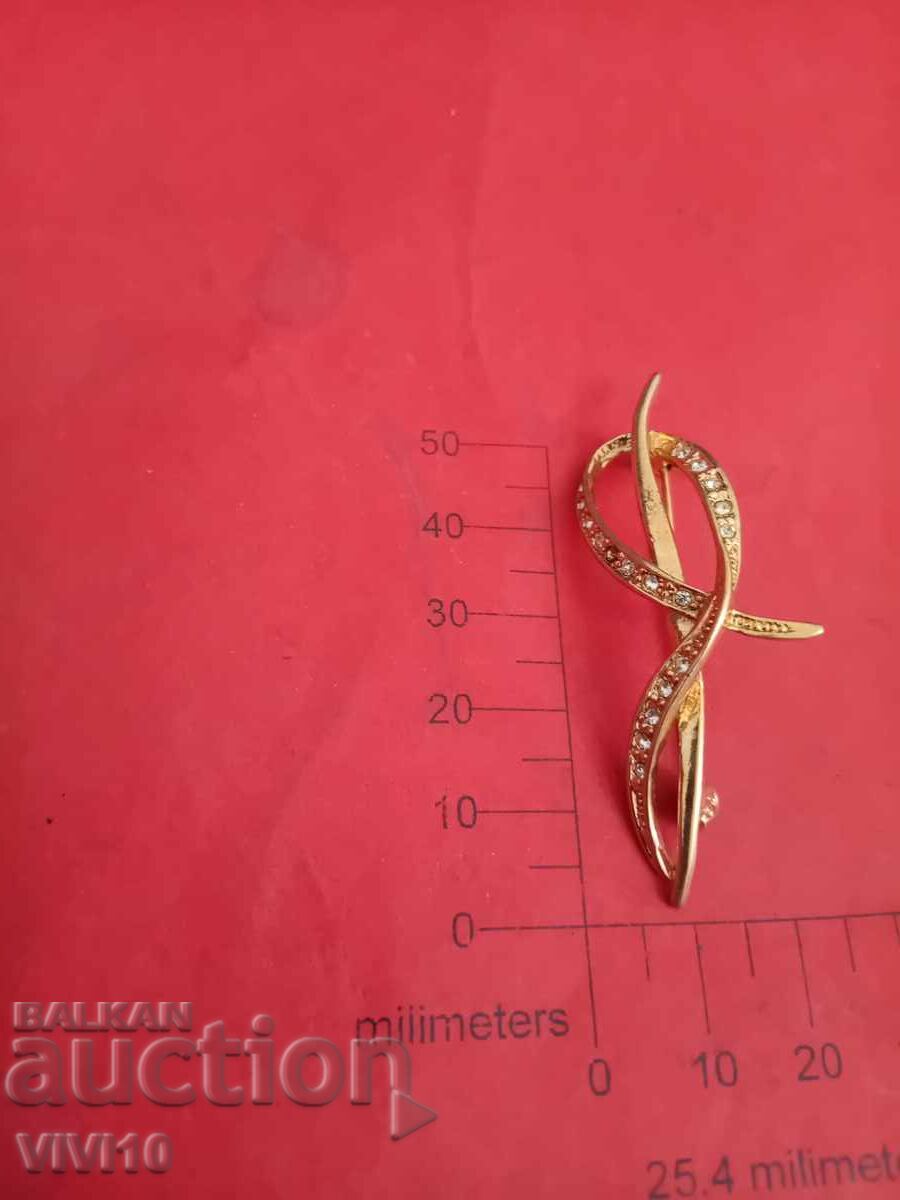 Antique brooch with gold plating with price € 10.23 | 20.01 BGN Antique brooch with gold plating with price € 10.23 | 20.01 BGN
