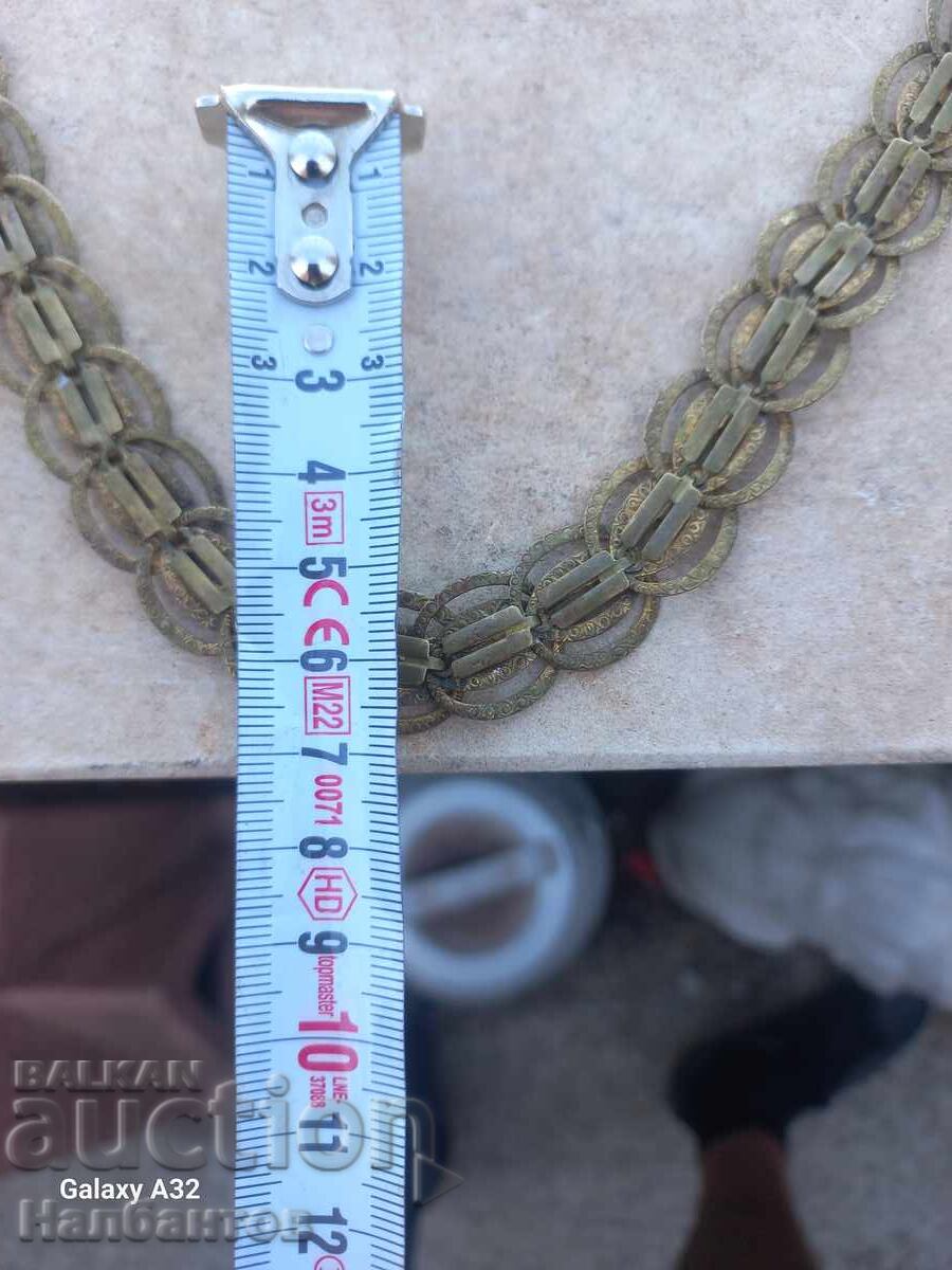 Licitație BIJUTERII VECHI DE DAMĂ, CORZI, COSTUM