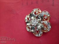 Brosa antica cu pietre