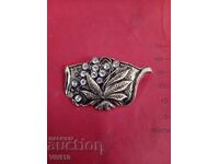 Brosa antica cu pietre