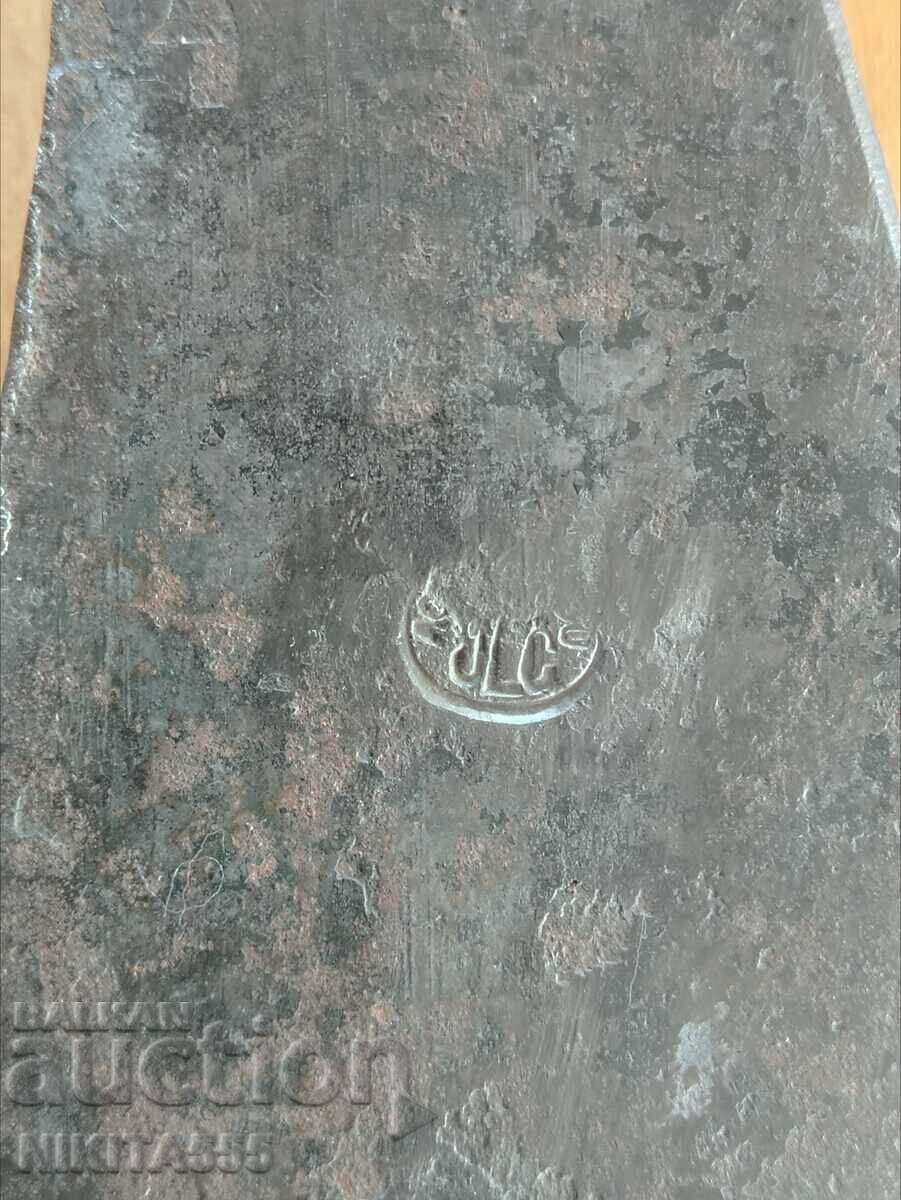 Παράδοση Παλιό γαλλικό τσεκούρι