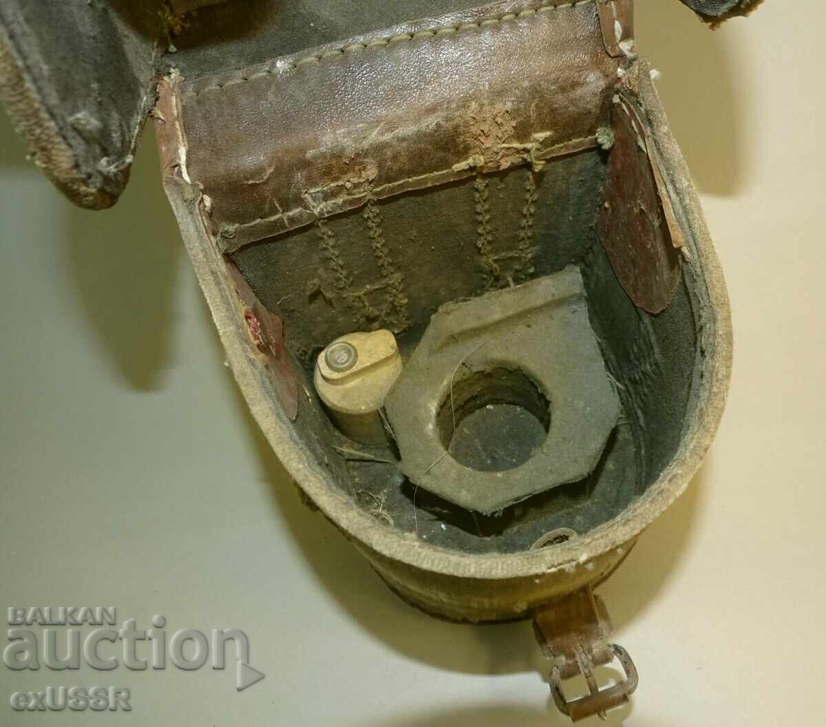 Παλιό στρατιωτικό κουτί από οπτικό σκοπευτικό όργανο - 7