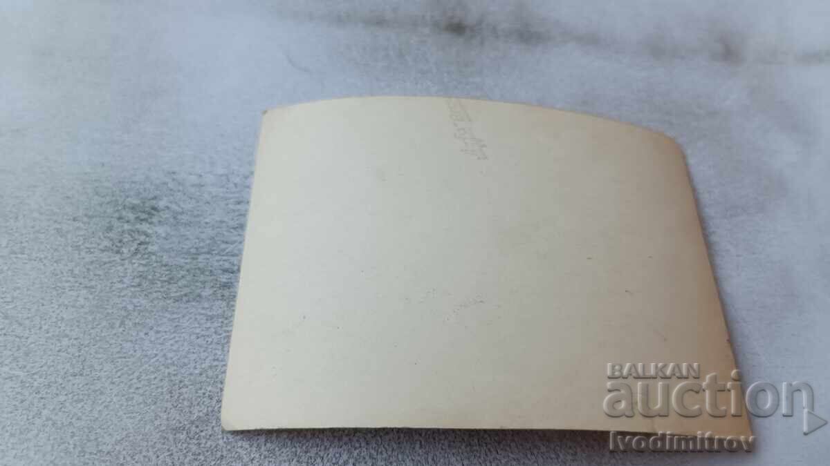 Снимка София Две млади момичета на разходка с цена 1.85 лв. | € 0.95 Снимка София Две млади момичета на разходка с цена 1.85 лв. | € 0.95