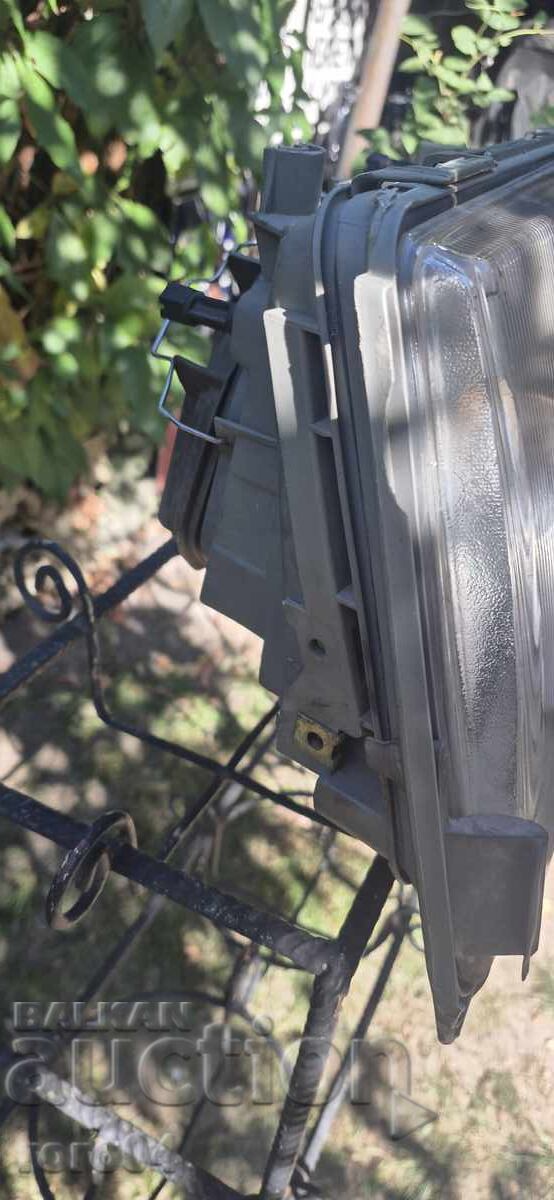 Auction MERCEDES - MERCEDES 124 - HEADLIGHT Auction MERCEDES - MERCEDES 124 - HEADLIGHT