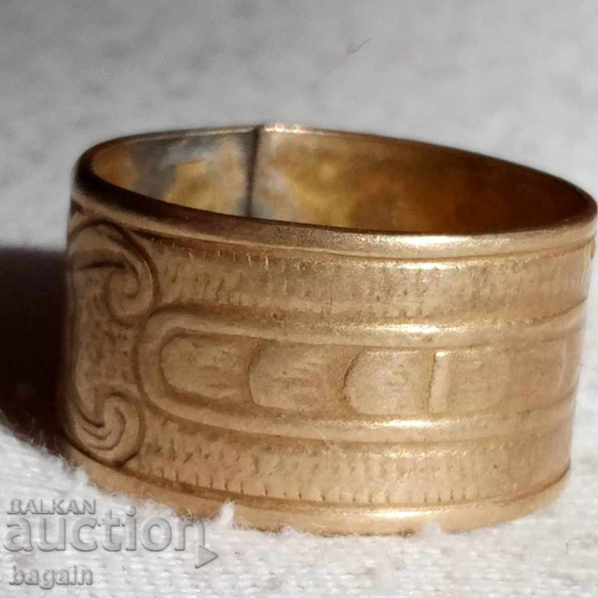 Renaissance ring. - 5