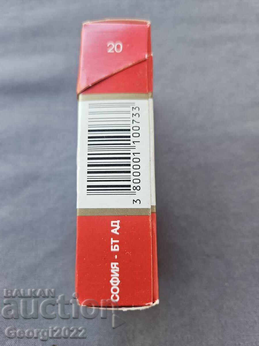 Auction Old cigarettes SREDETS full box!!! Auction Old cigarettes SREDETS full box!!!