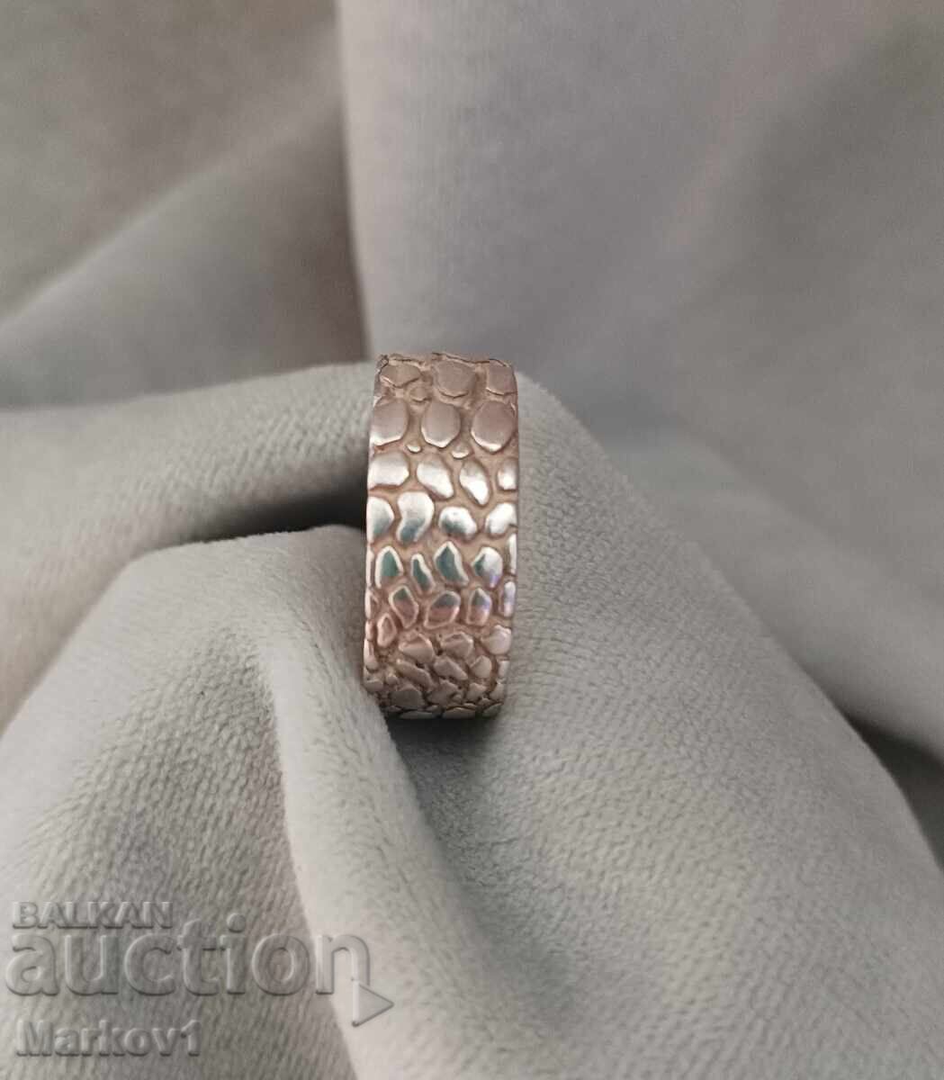 Auction  Silver ring!