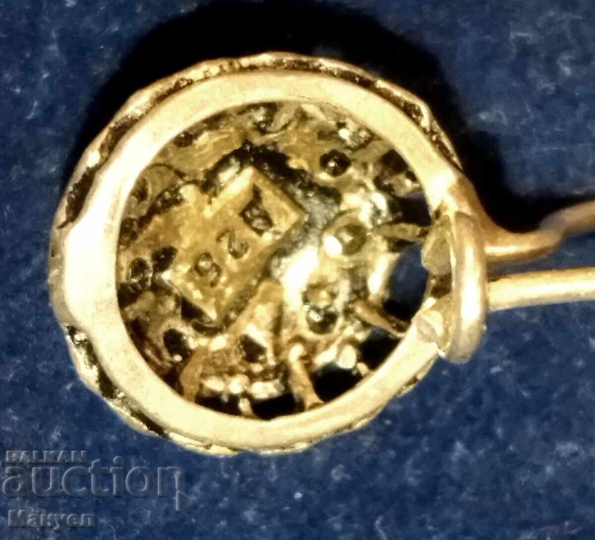 Δημοπρασία Γοητευτικά ασημένια σκουλαρίκια με πέτρες