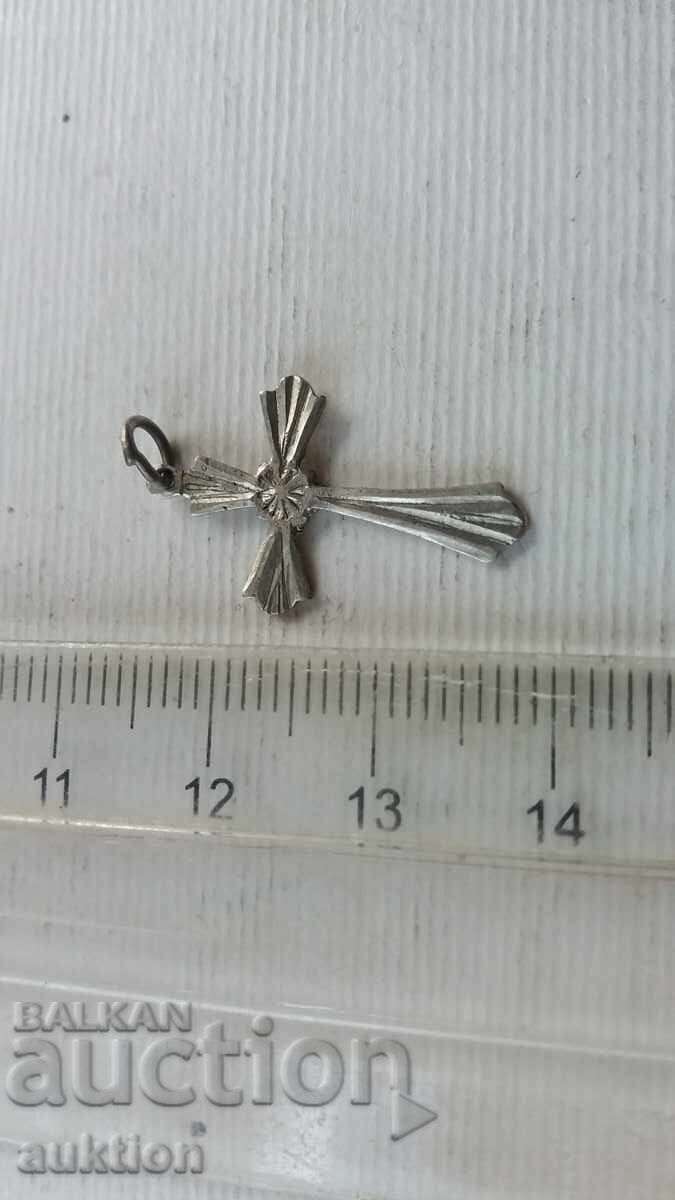 Ασημένιος Σταυρός - Μεταλλιόν με τιμή 17.99 BGN | € 9.20