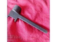 Втора световна война. Ключ за тежка картечница.