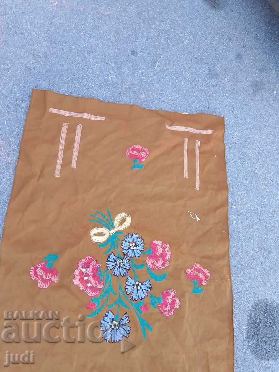 Фъкана ръчна украса с цена 30.00 лв. | € 15.34