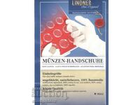 Numismatic gloves for working with coins