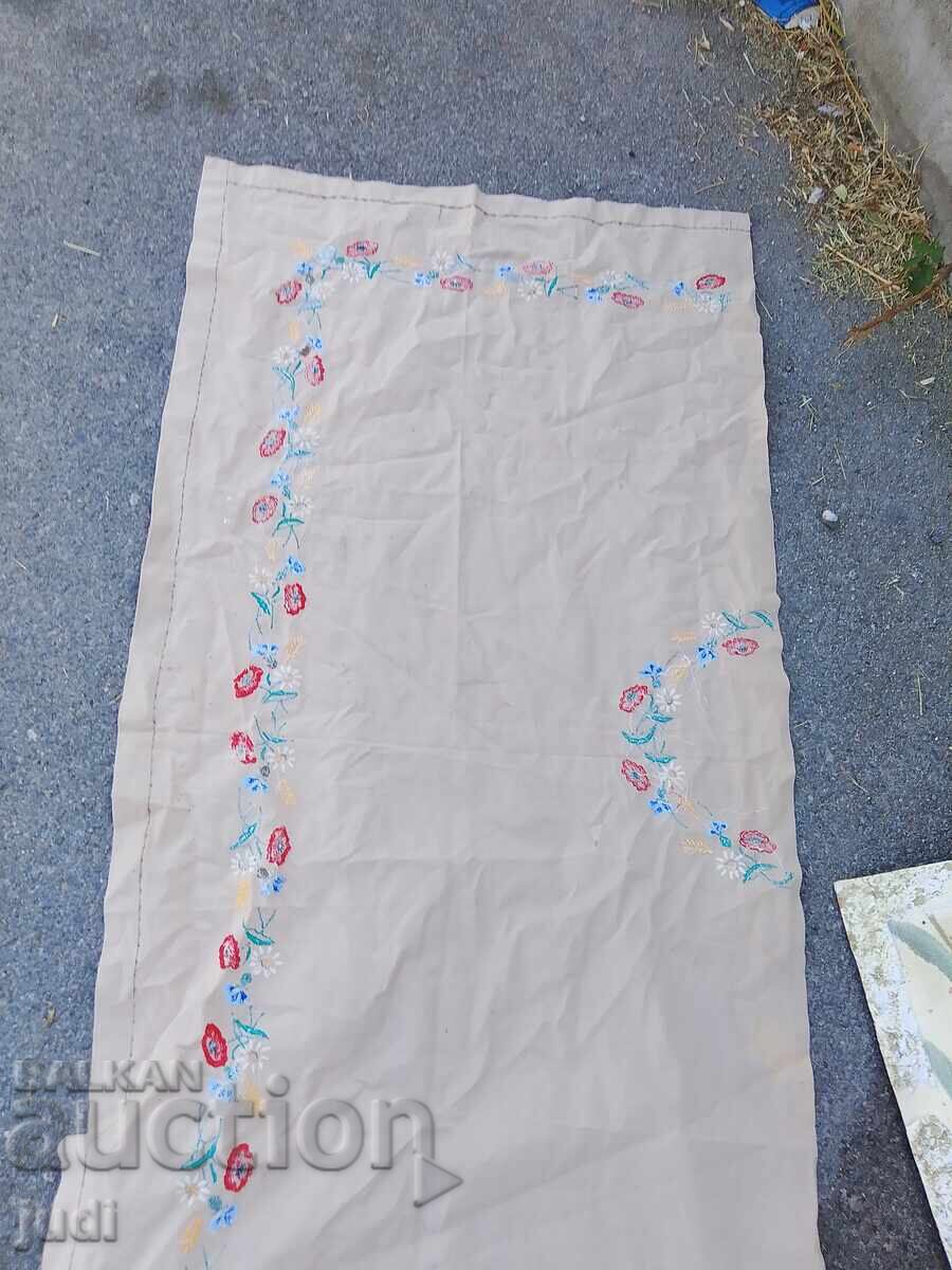 Embroidery tablecloth - 6 Embroidery tablecloth - 6