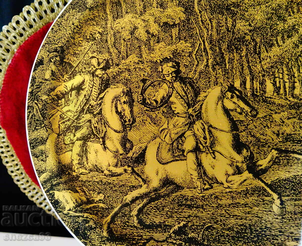 Golden Fürstenberg porcelain plate with a hunting scene with price 29.00 BGN | € 14.83