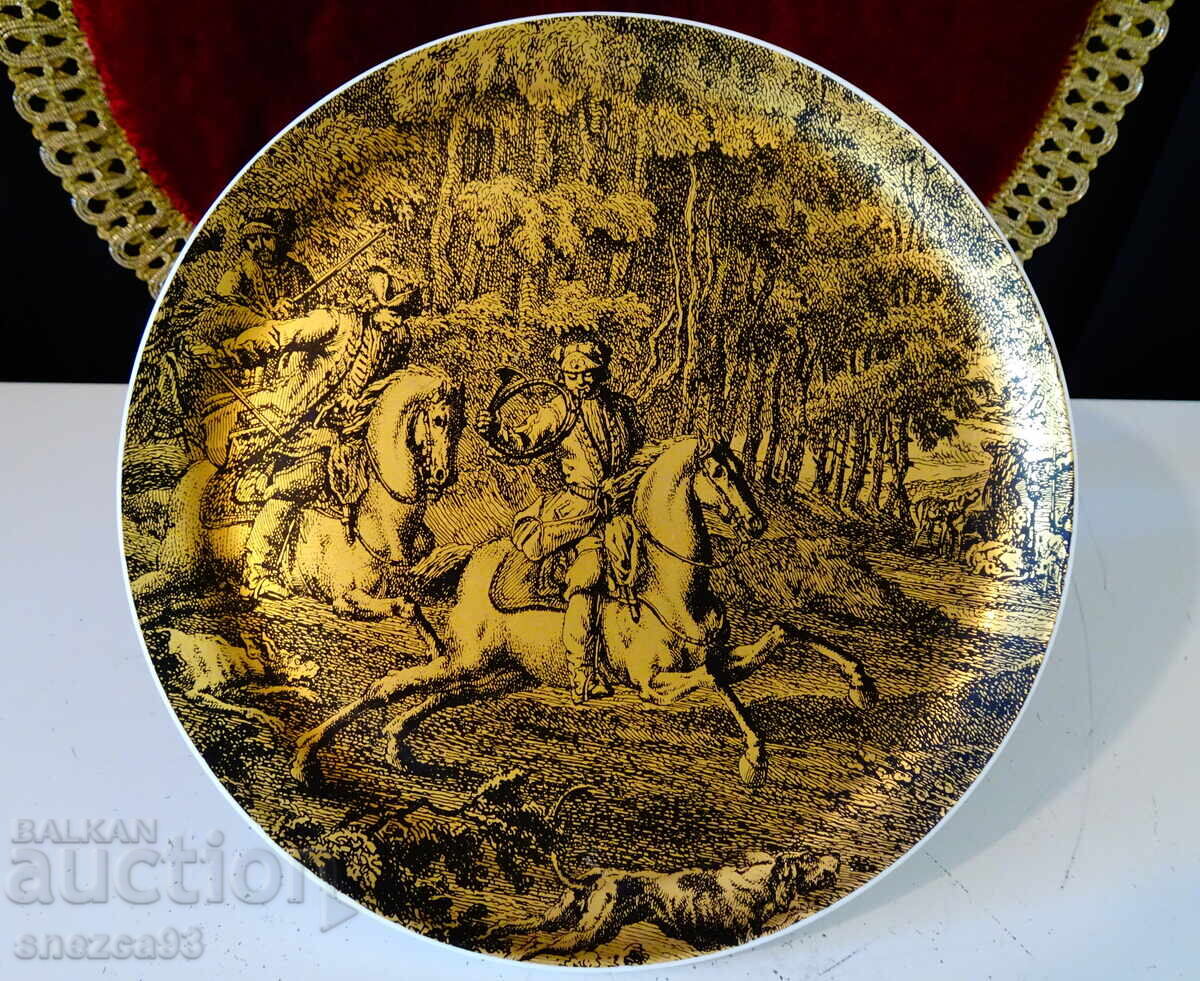 Golden Fürstenberg porcelain plate with a hunting scene - 6