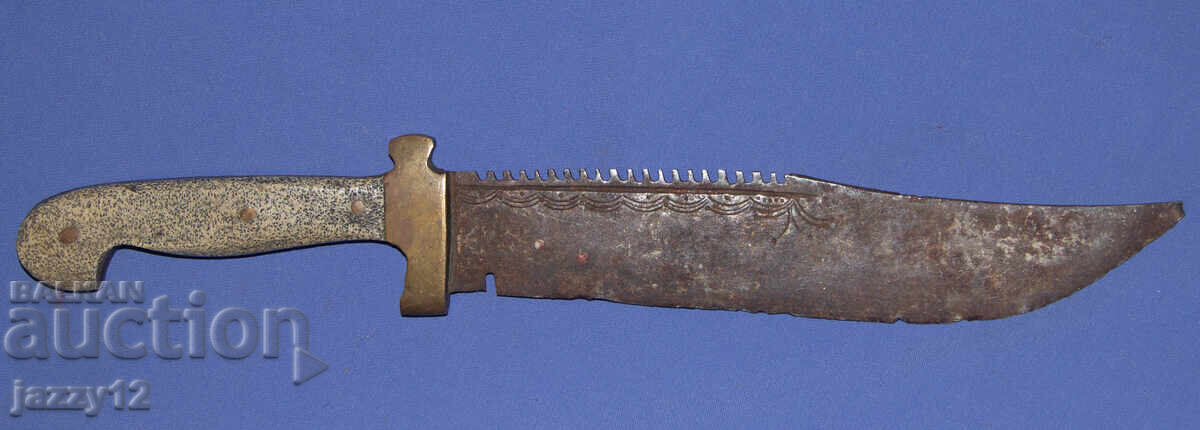 Auction  Old, solid hunting knife, handmade