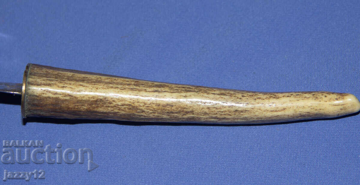 Solid hunting knife with a horn handle - 7