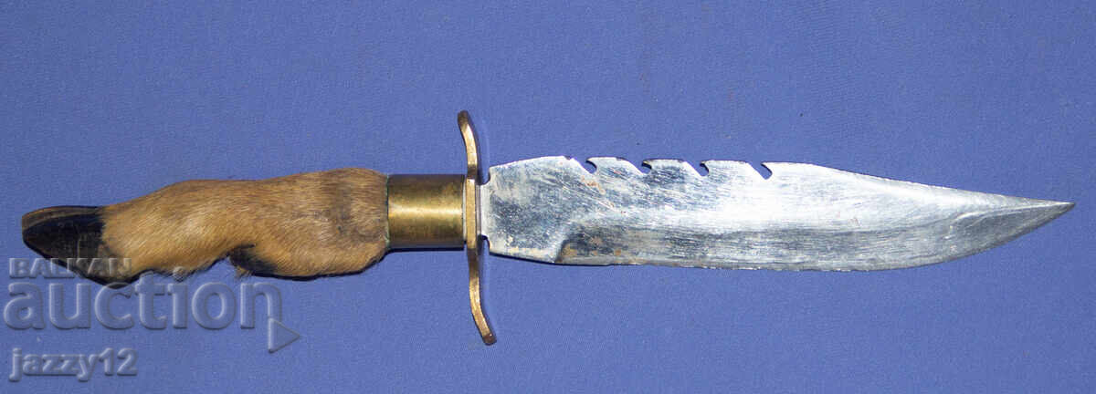 Solid hunting knife with a hoof handle with price 150.00 BGN | € 76.69