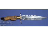 Cuțit de vânătoare solid cu mâner din copită