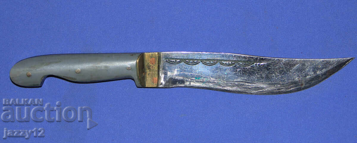 Δημοπρασία Στιβαρό χειροποίητο κυνηγετικό μαχαίρι με ξύλινη λαβή