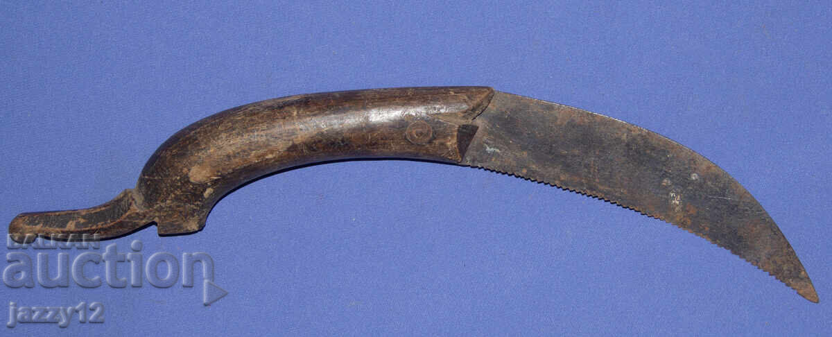 Стар земеделски нож дървена дръжка сгъваем Стар земеделски нож дървена дръжка сгъваем