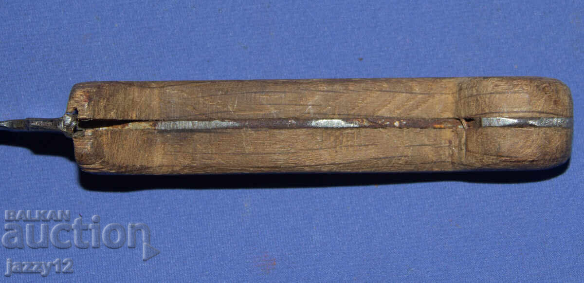 Solid handmade hunting knife with a wooden handle - 7 Solid handmade hunting knife with a wooden handle - 7