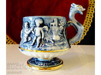 Ceașcă de porțelan Capodimonte, îngeri, aur