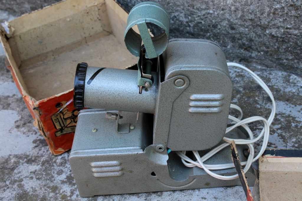Soviet Slide Projector Pioneer, Film Slides - 5