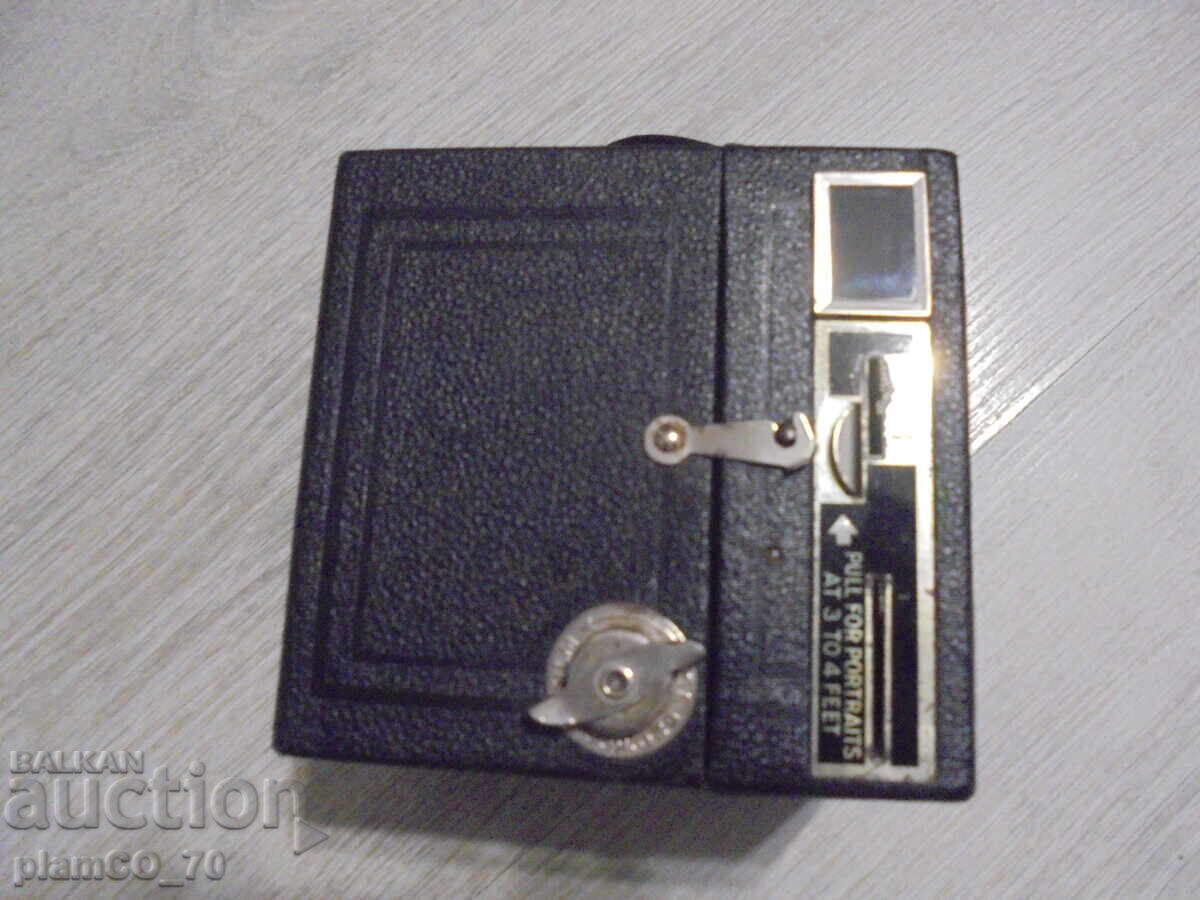 №*8274 Αντίκα φωτογραφική μηχανή Kodak Six-20 Brownie Junior με τιμή 60.00 BGN | € 30.68 №*8274 Αντίκα φωτογραφική μηχανή Kodak Six-20 Brownie Junior με τιμή 60.00 BGN | € 30.68