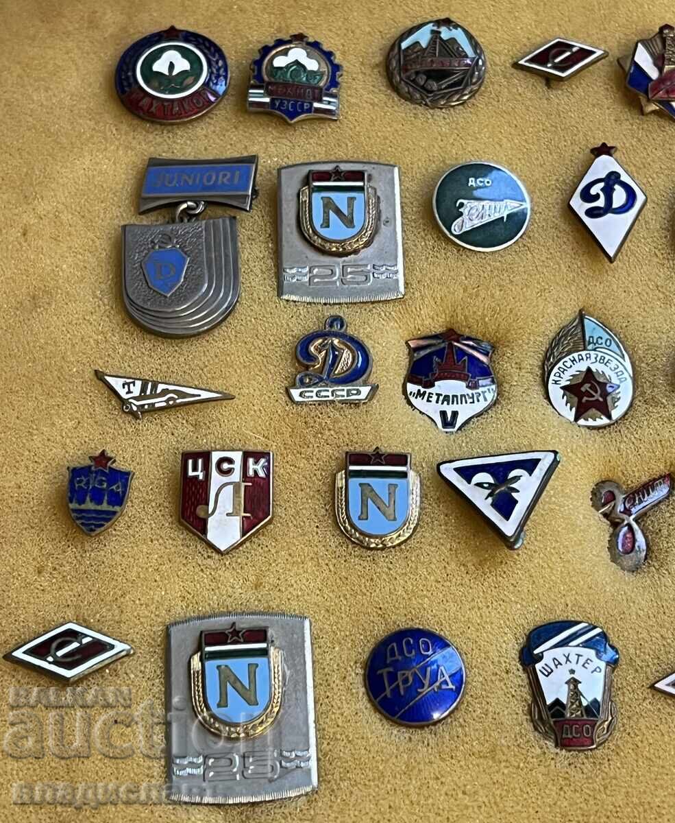 Συλλογή 50 εμβλημάτων Σοβιετικής Ένωσης παλαιό ποδόσφαιρο - διαβάστε την περιγραφή! με τιμή 2150.00 BGN | € 1099.28