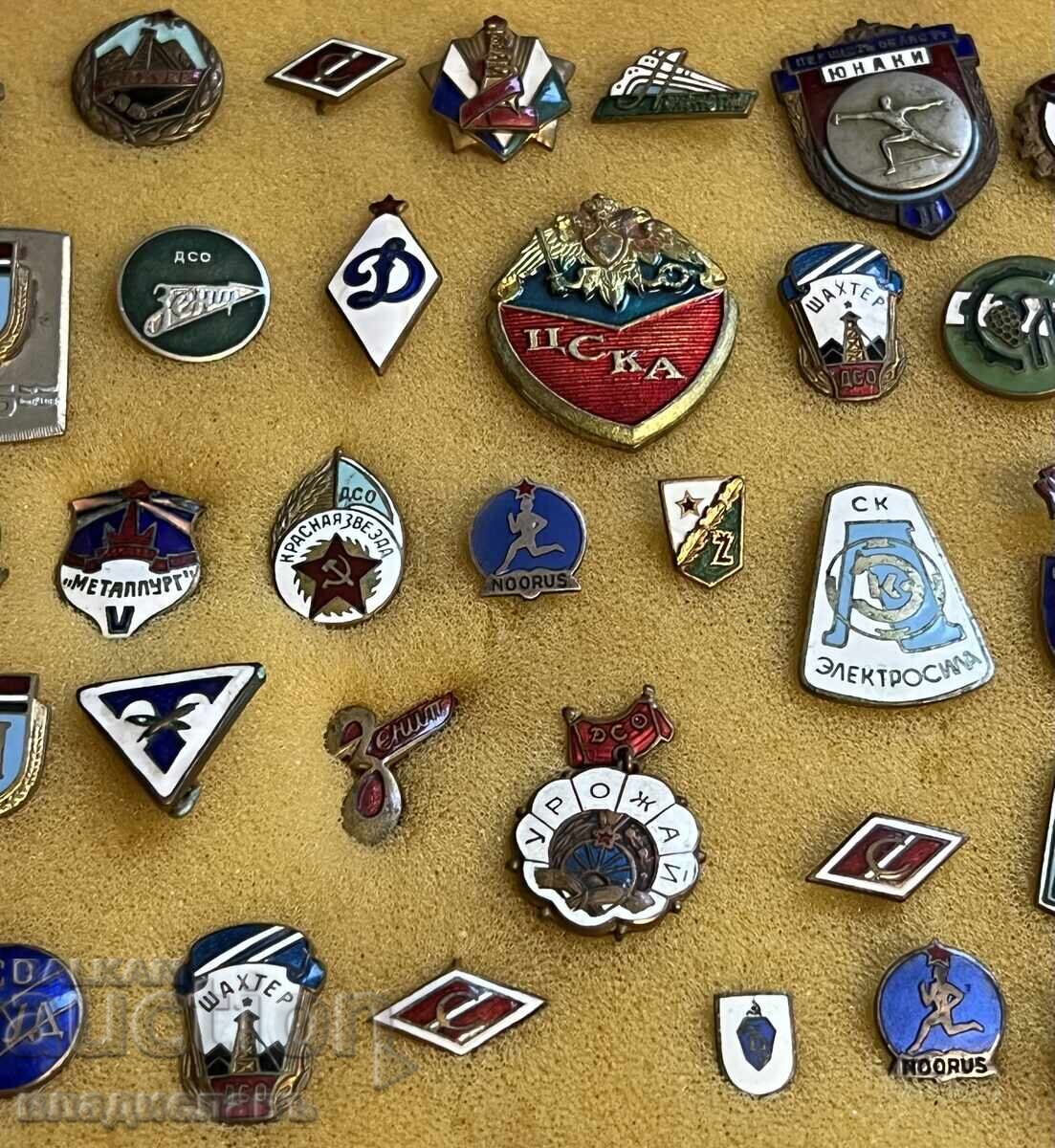 Δημοπρασία Συλλογή 50 εμβλημάτων Σοβιετικής Ένωσης παλαιό ποδόσφαιρο - διαβάστε την περιγραφή!