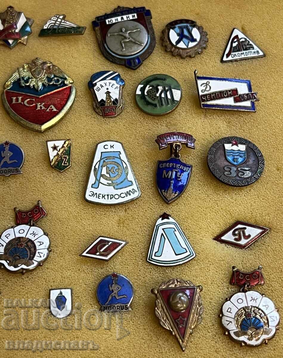 Παράδοση Συλλογή 50 εμβλημάτων Σοβιετικής Ένωσης παλαιό ποδόσφαιρο - διαβάστε την περιγραφή!