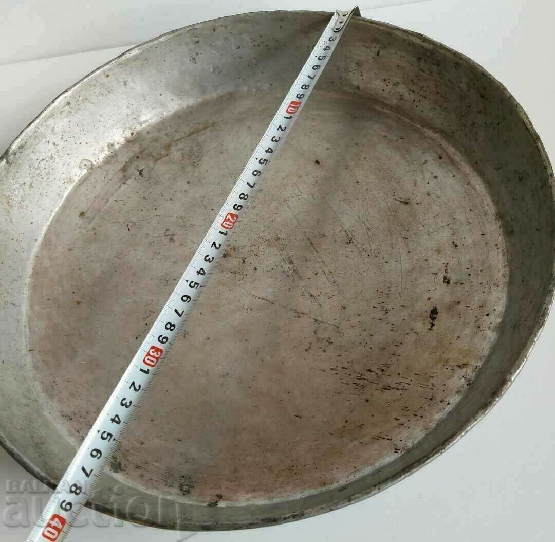 TAVĂ DE CUPRU VECHE CUPRU PATTER CUPRU CUPRU cu preț 29.00 BGN | € 14.83 TAVĂ DE CUPRU VECHE CUPRU PATTER CUPRU CUPRU cu preț 29.00 BGN | € 14.83