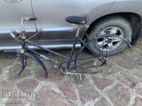 CADRU DE BICICLETĂ DE LA ȘI PENTRU BICICLETĂ DE LA SOȚA