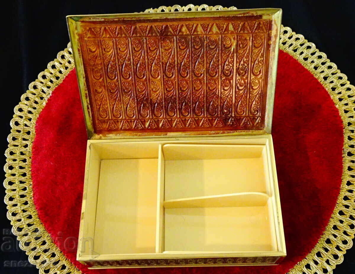 Delivery of Bronze box for jewelry, cigars, cigarettes Erhard & Söhne
