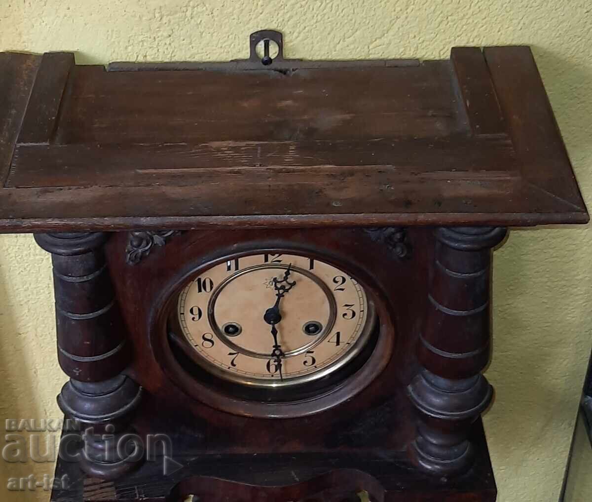 Antique working wall clock - 6 Antique working wall clock - 6