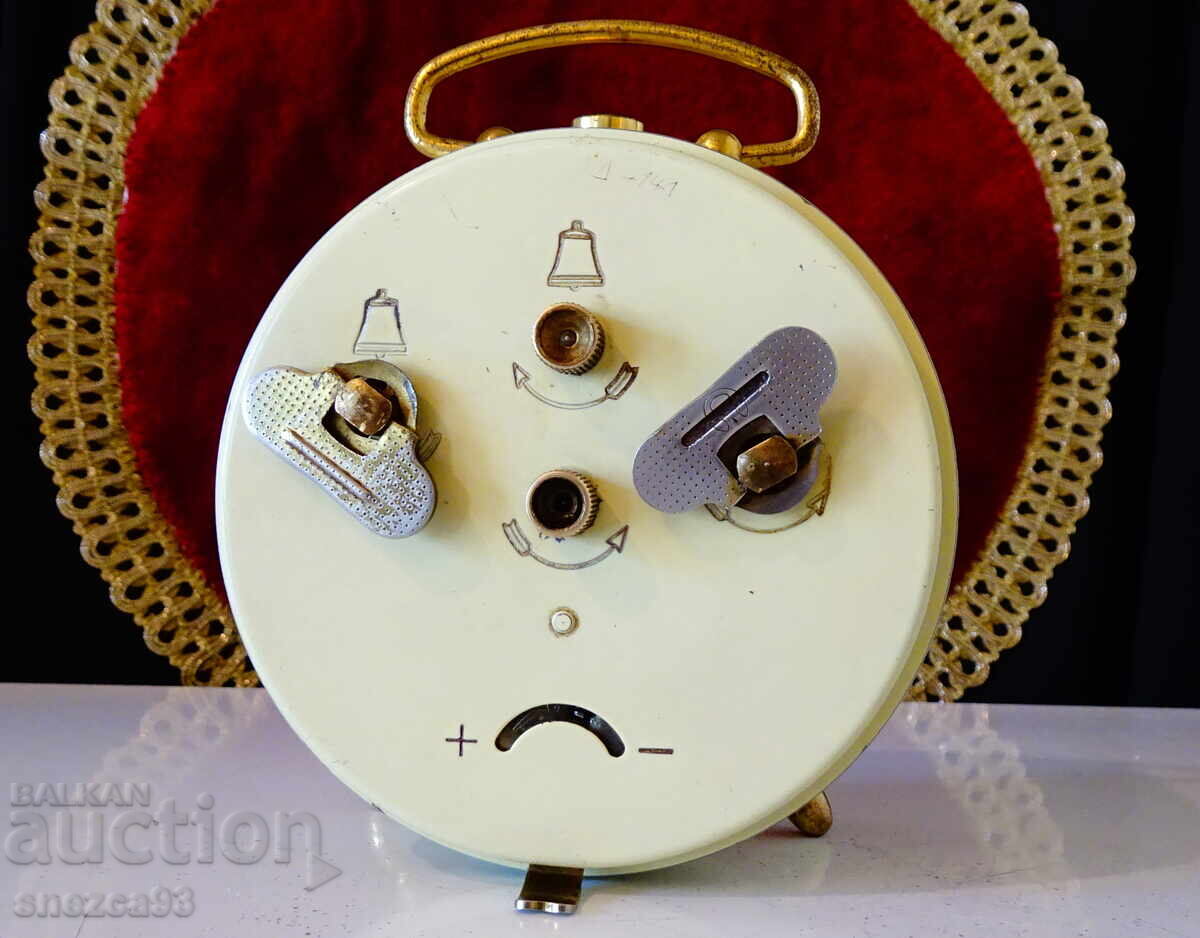 Delivery of German mechanical watch, alarm clock Mauthe Delivery of German mechanical watch, alarm clock Mauthe