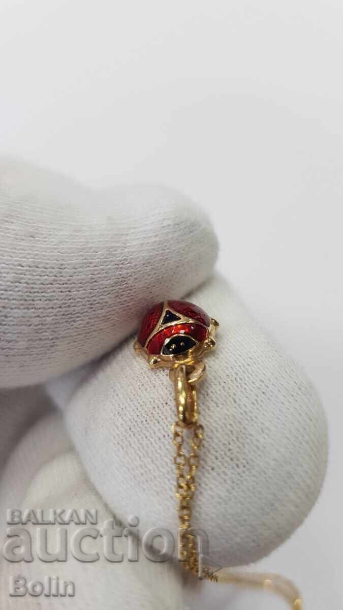Delivery of Beautiful gold pendant with a lovely ladybug with enamel - 14K Delivery of Beautiful gold pendant with a lovely ladybug with enamel - 14K