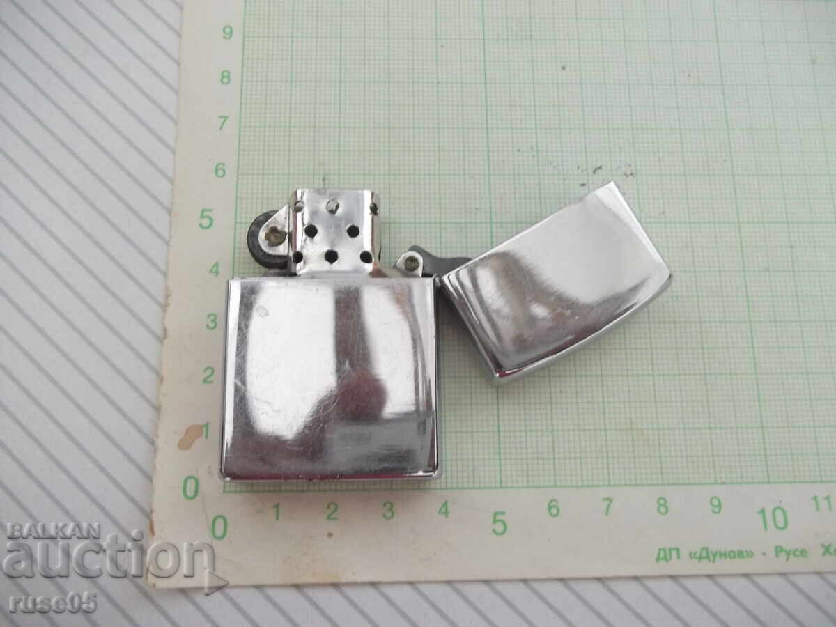 "TRISTAR" Petrol Lighter with Flint, Working - 6