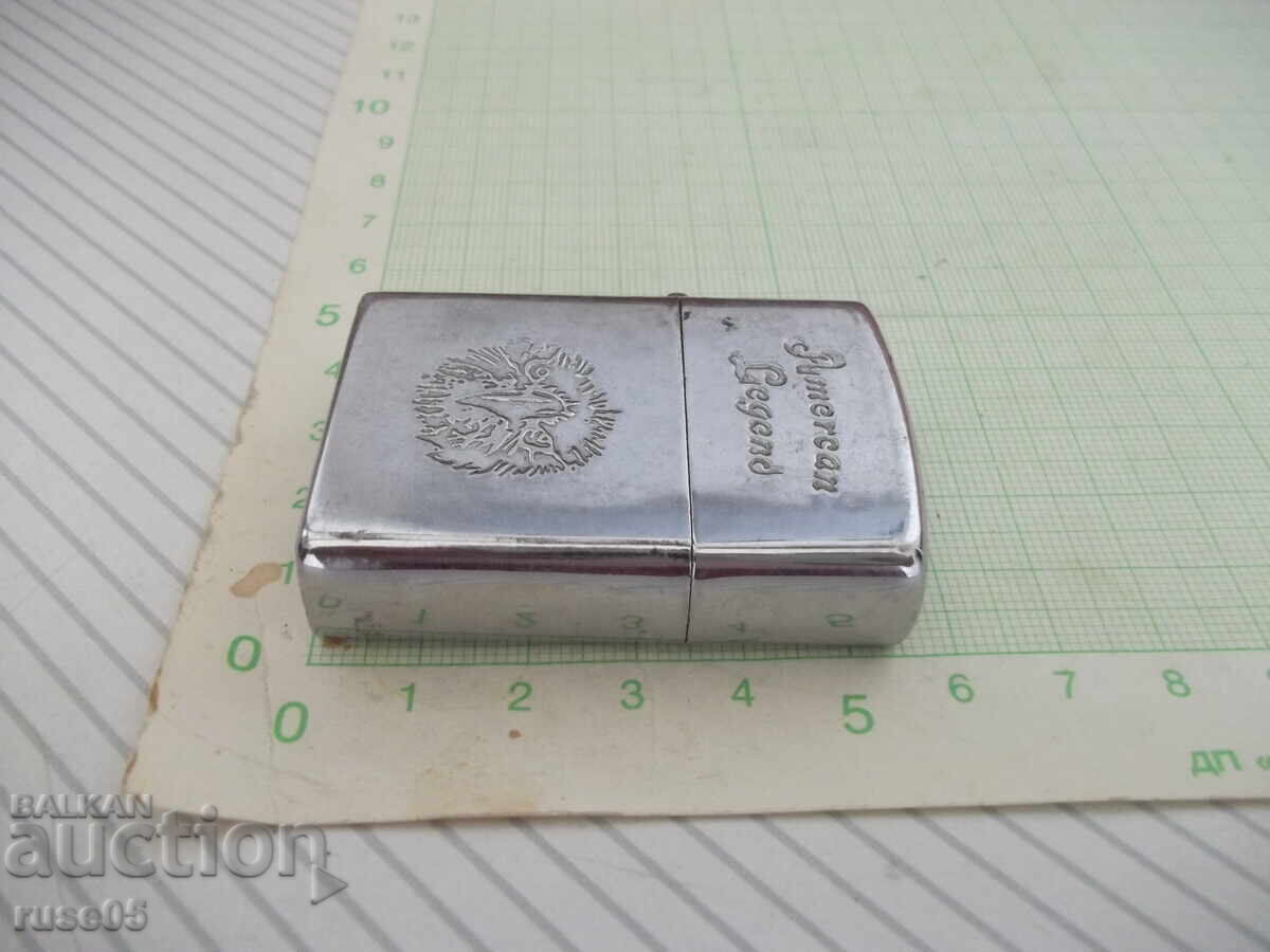 Licitație Brichetă "TEAM PISTOL - Amercan Legend" pe benzină funcțională