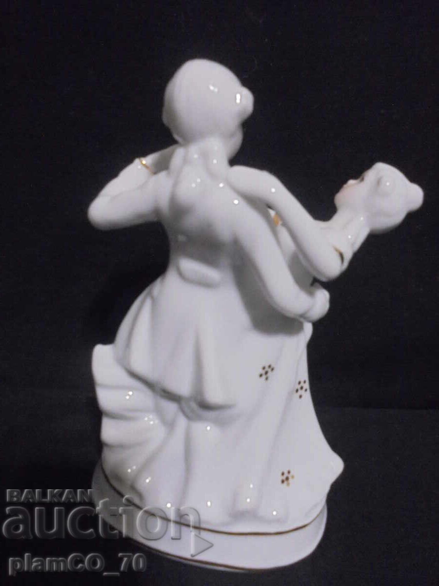 Auction  №8277 Collectible porcelain figure - dancing couple